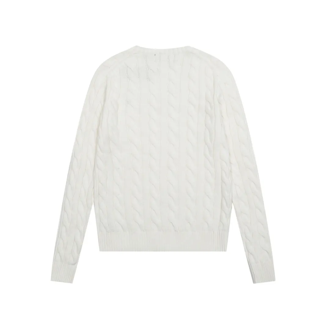 P210 Top quality" Style number: DS019# [Ralph Lauren V-neck solid color pony embroidered logo hemp flower knitted sweater] ✅Ralph Lauren Ralph Lauren goddess slim basic classic V-neck hemp flower pullover sweater ✅Main supplier platform live broadcast Wholesale entity Replacement when out of stock Not removed from the shelves ✅ZP quality 1:1 version Scan the code to enter the GF website Counter quality ✅Detailed quality The only one in Guangzhou Imported quality cotton yarn Mainly high-end Value for money, good quality, needless to say, ✅Simple upper body, easy to match, ootd must-have, good-looking clothes are never picky, a must-have in the goddess’ wardrobe, recommended Size: S-L Color: black, off-white, gray, navy blue, khaki, pink, light blue, rose red, brown, Chinese red